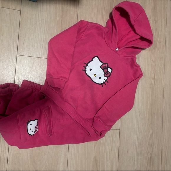 Hello Kitty Pink Kids Matching Set - Picture 2 of 3